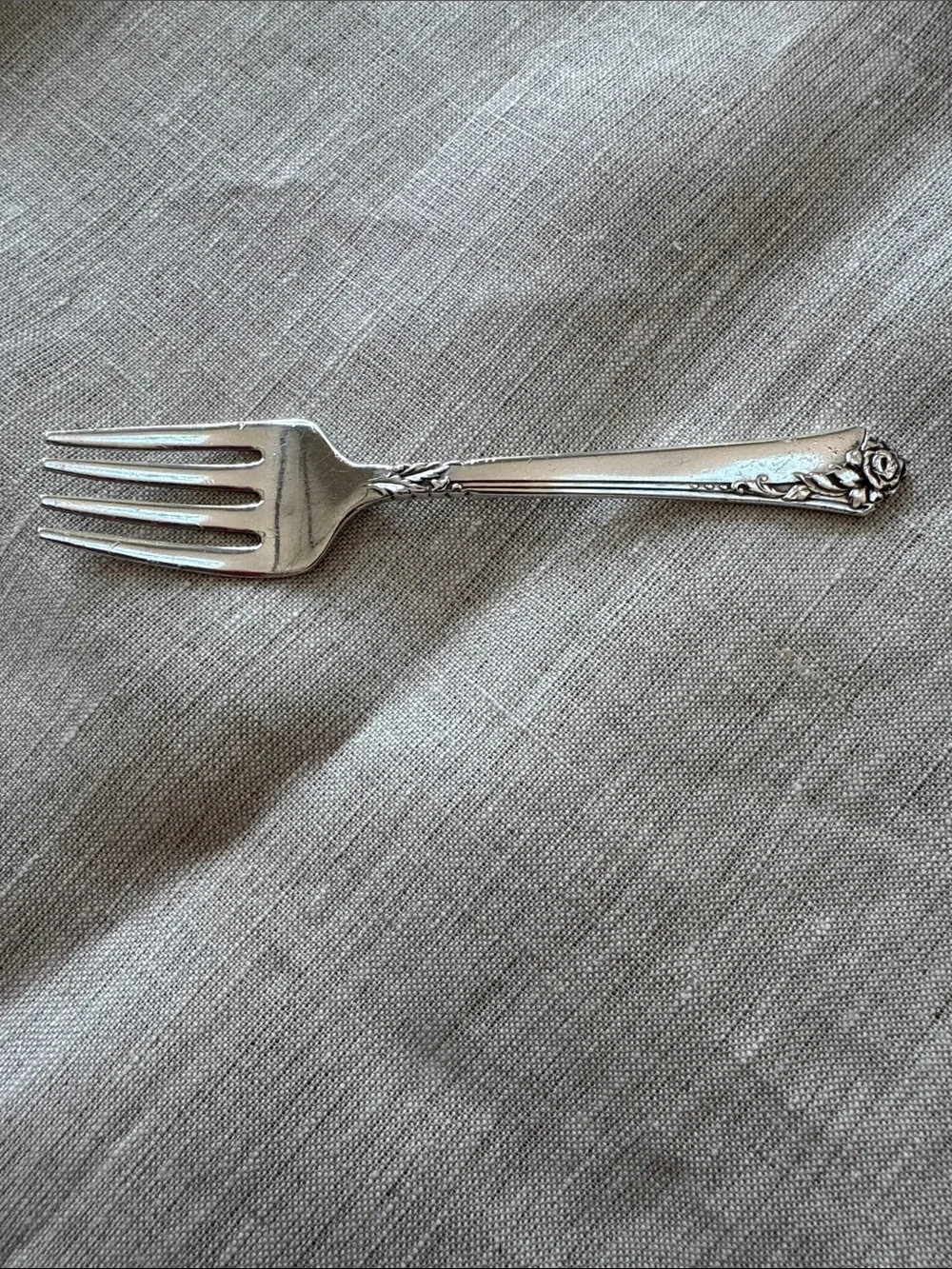 Damask Rose by Oneida Sterling Silver 1946 Heirloom Baby Fork (No monogram)